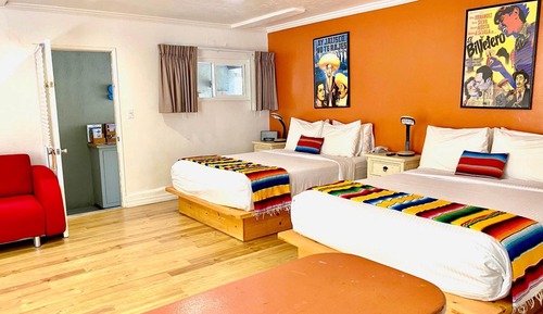 Deluxe Suite, 2 Double Beds