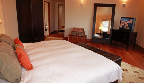 Condo, 3 Bedrooms, 2 Bathrooms