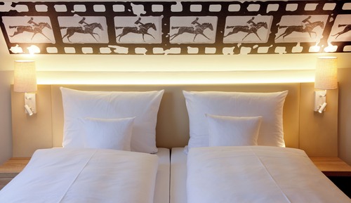 Room, Accessible (Lounge)