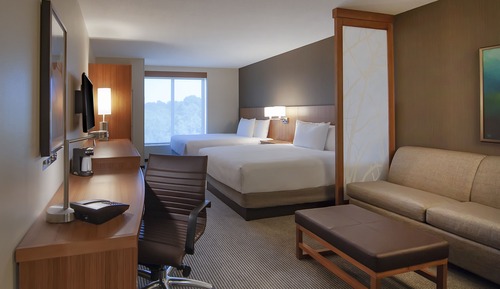 Room, 2 Queen Beds, Accessible, Bathtub