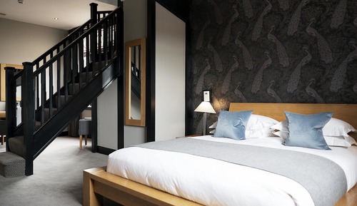 River View Signature Suite