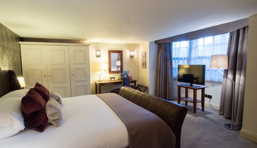 Classic Double Room (Basement - Private Entrance)