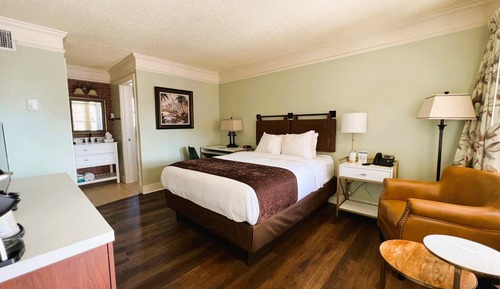 Signature Room, 1 Queen Bed, Non Smoking, Bay View
