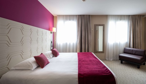 Triple Room with 1 Double Bed and 1 Single Bed
