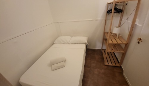 Economy Single Room