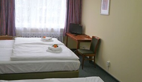 Comfort Triple Room, Shared Bathroom
