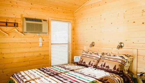 Cottage (Canyon View, Linens Included)