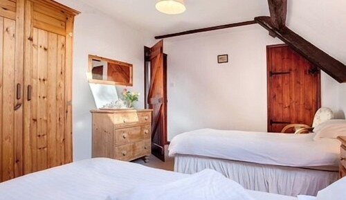Standard Cottage, Private Bathroom (The Stable)