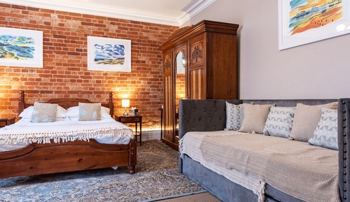 Standard Suite, Ensuite