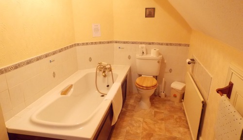 Family Room, Private Bathroom (Top Floor, Small)