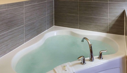 Suite, 1 King Bed with Sofa bed, Non Smoking, Kitchenette
