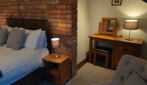 Double Room (Room 4)