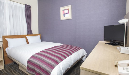 Room, 1 Large Twin Bed, Smoking (Cleaning is Optional with Additional Cost)