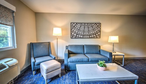 Suite, Multiple Beds, Non Smoking, Refrigerator & Microwave (with Sofabed)