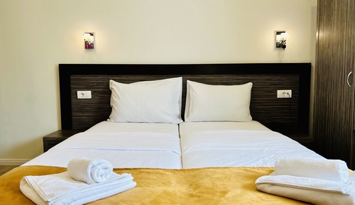 Economy Room
