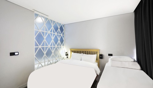 Family Twin Room