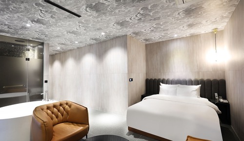 Premier Suite