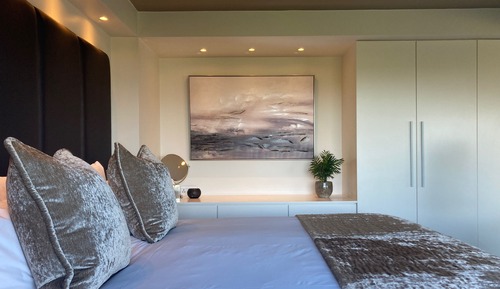 Bay View Suite