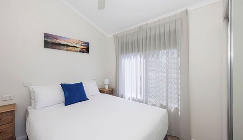 Standard Cabin - Sleeps 4