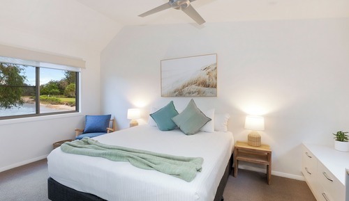 Premium Cabin - Sleeps 6