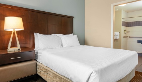 Studio Suite, 2 Queen Beds, Kitchen