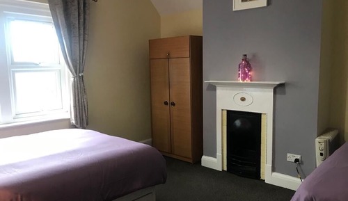 Family Triple Room (2)