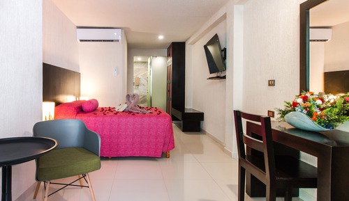 Standard Room, 1 Queen Bed, Patio, City View