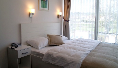 Standard Double Room, Pool View, Poolside