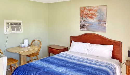 Queen Room