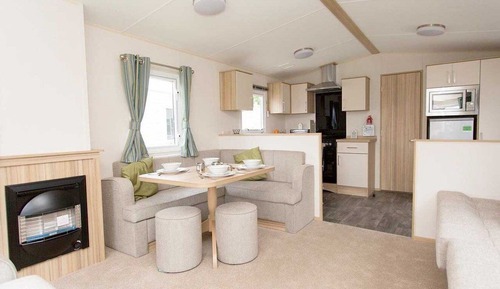6 Berth Comfort Caravan Pet Free