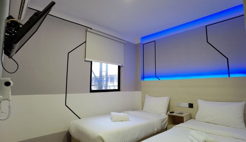 Deluxe Twin Room