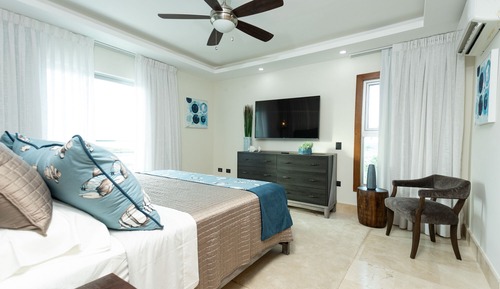Luxury Condo, 1 King Bed with Sofa bed, Balcony, Ocean View