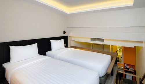 Duplex, 2 Twin Beds
