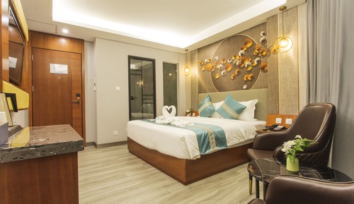 Deluxe Double or Twin Room
