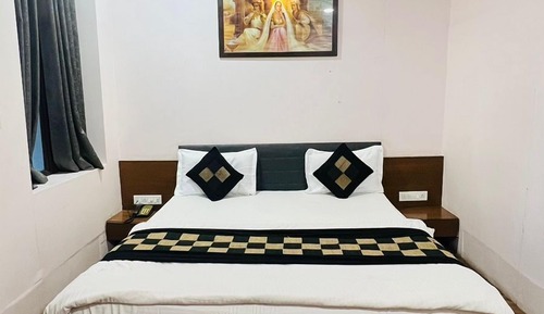 Couple Room