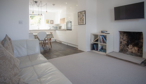 House (3 Bedrooms)
