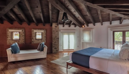 Panoramic Loft