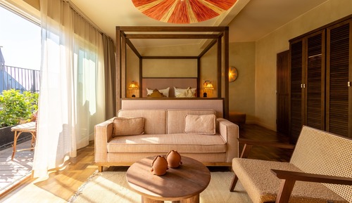 Penthouse with View and Balcony