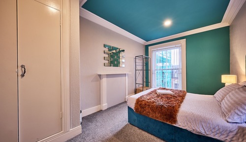 Double Room (Room 5)