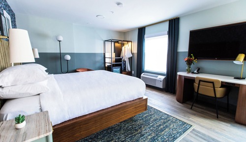 Premium Room, 1 King Bed with Sofa bed