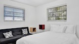 House (4 Bedrooms)