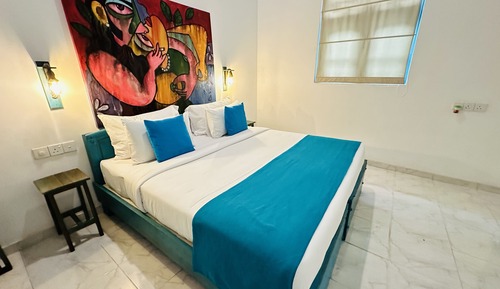 Moi Twin Room