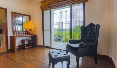 Suite with Private Gazzebo Paddy Field View