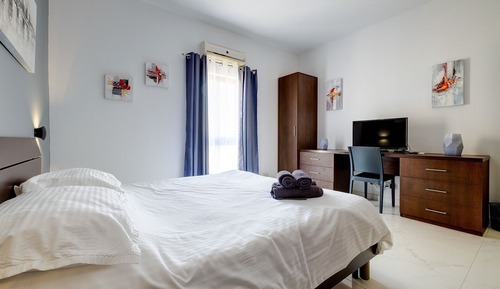 Apartment (1 Bedroom)