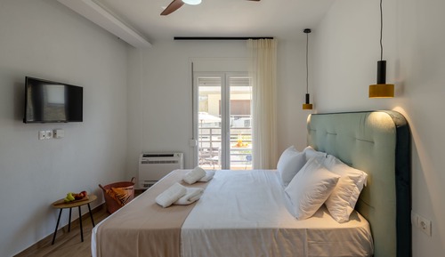 Deluxe Double Room Side Sea View