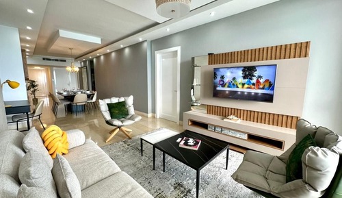 Deluxe Apartment