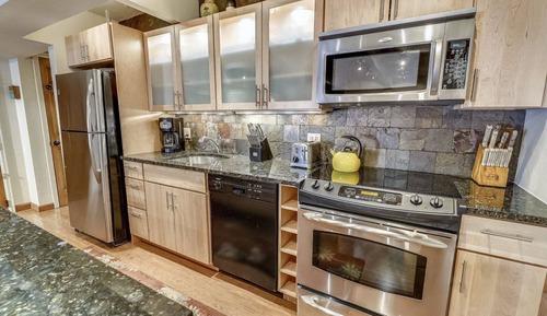 Condo (Expansive  2 Bedroom Downtown Aspen C)