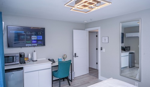 Premium Single Room, Partial Ocean View