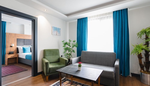 Family Suite, 2 Bedrooms, Partial Sea View