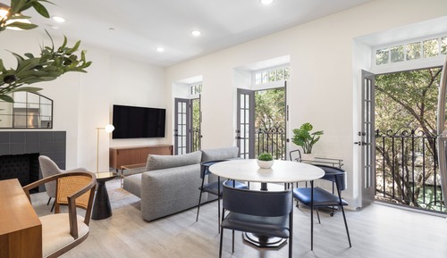 Signature Apartment, 1 Bedroom, Balcony